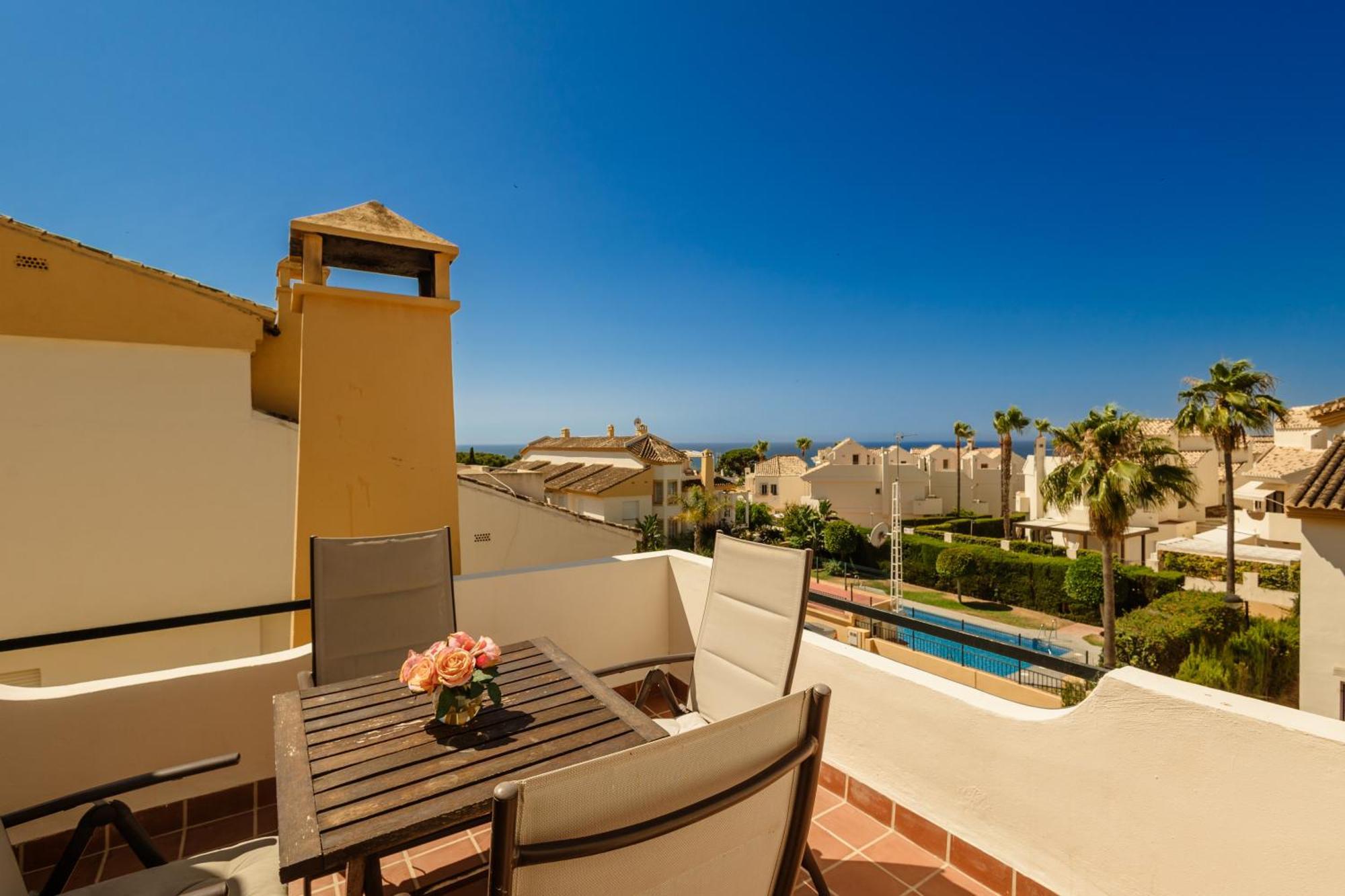 Beautiful Townhouse Walking Distance To The Beach In Costabella, Marbella Villa Ngoại thất bức ảnh